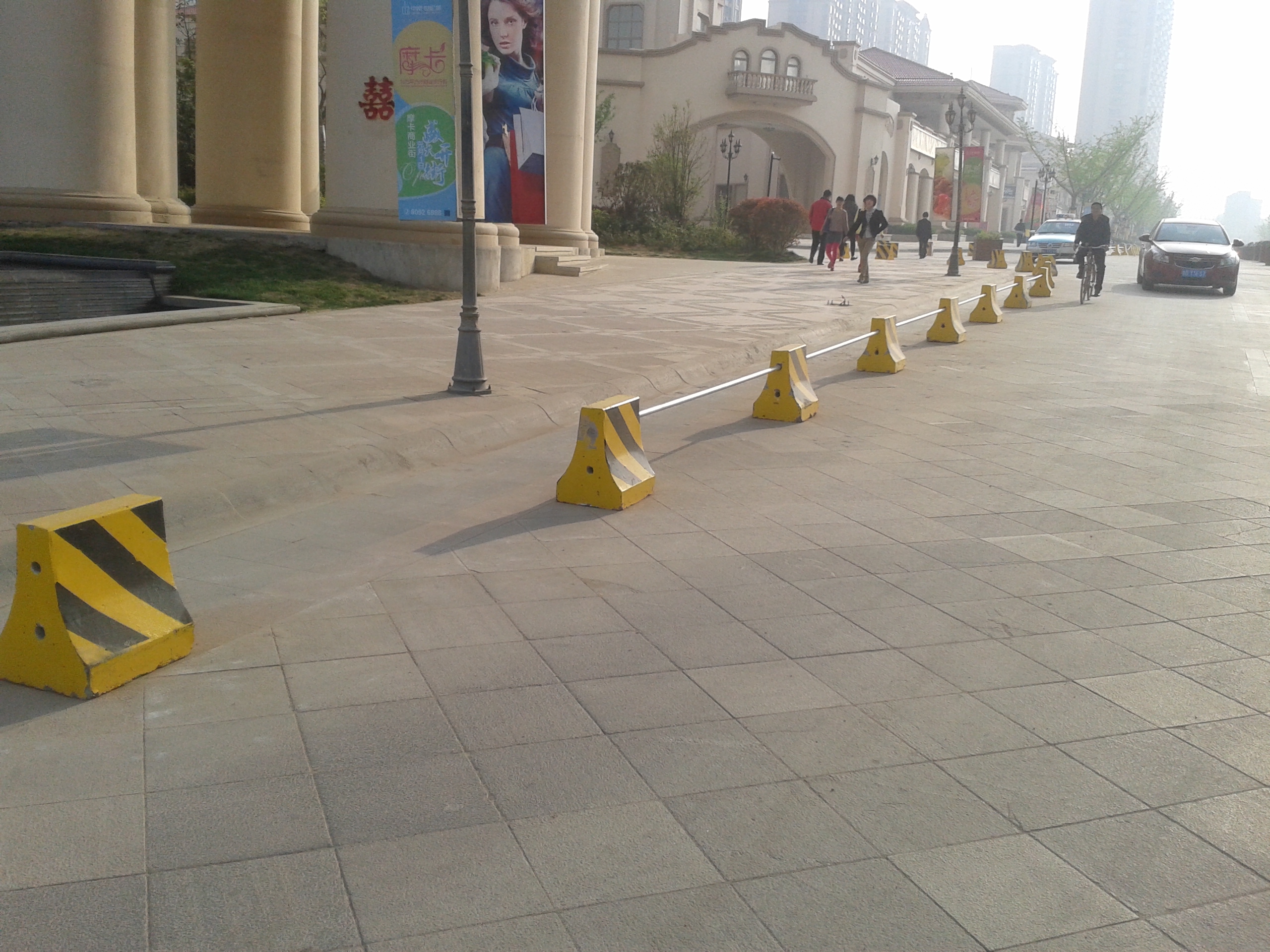 水泥隔離墩 青島隔離墩銷(xiāo)售批發(fā) 青島隔離墩廠家批發(fā)