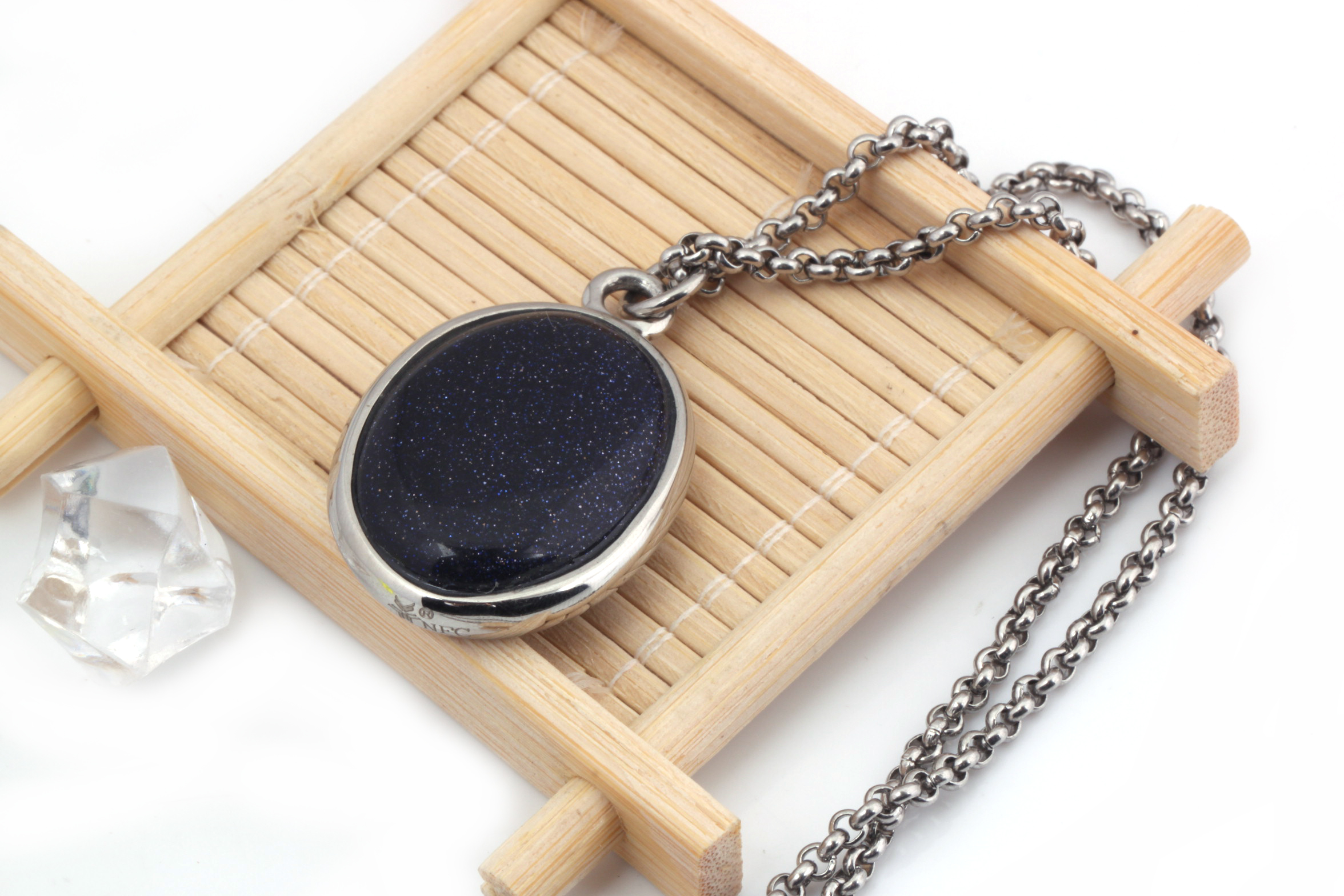 產地貨源 可穿戴智能飾品nfc智能項鏈 鑲寶石 情侶款項墜項鏈