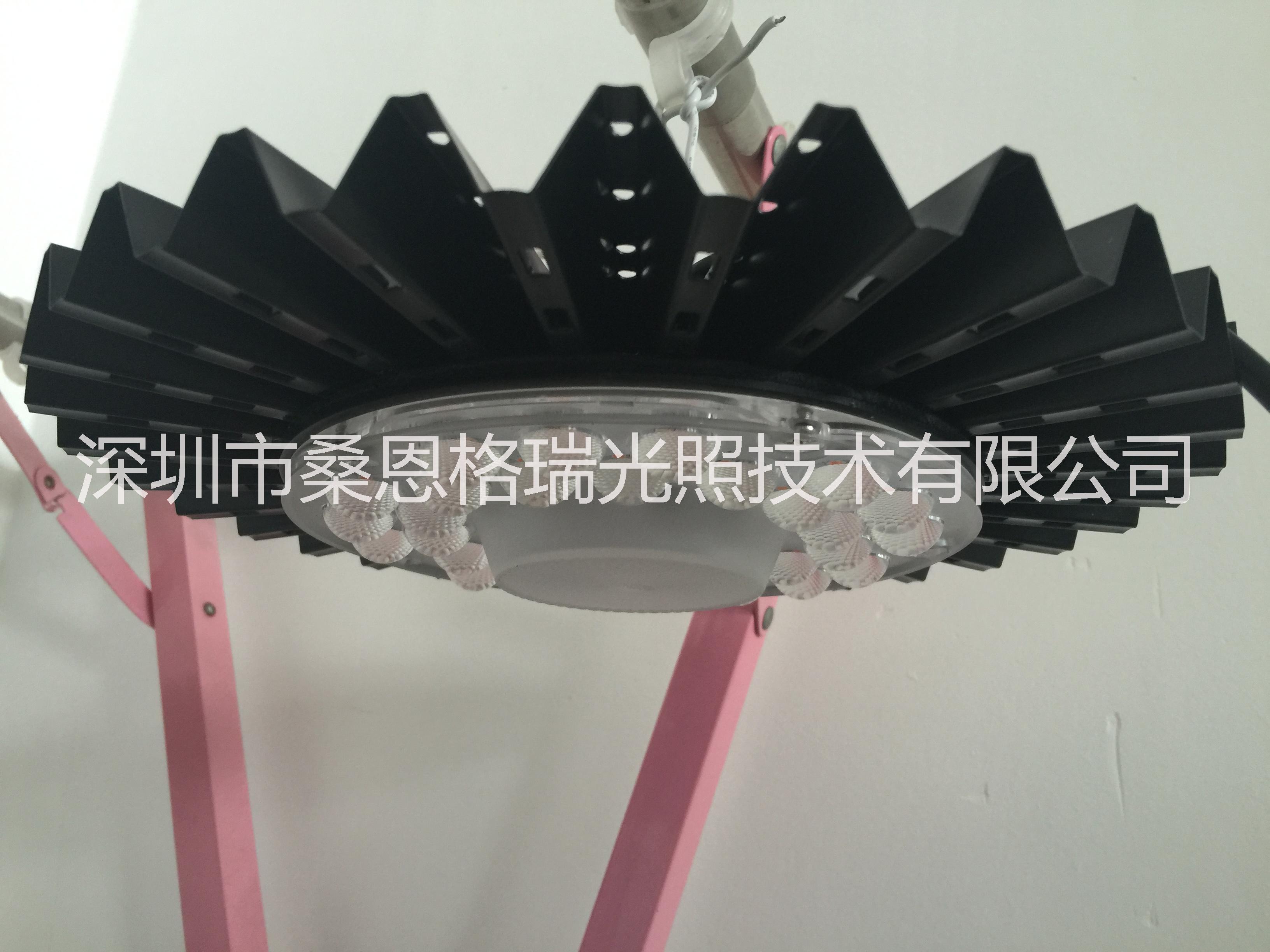 全光譜LED植物補(bǔ)光燈 2016熱銷光譜LED植物補(bǔ)光燈