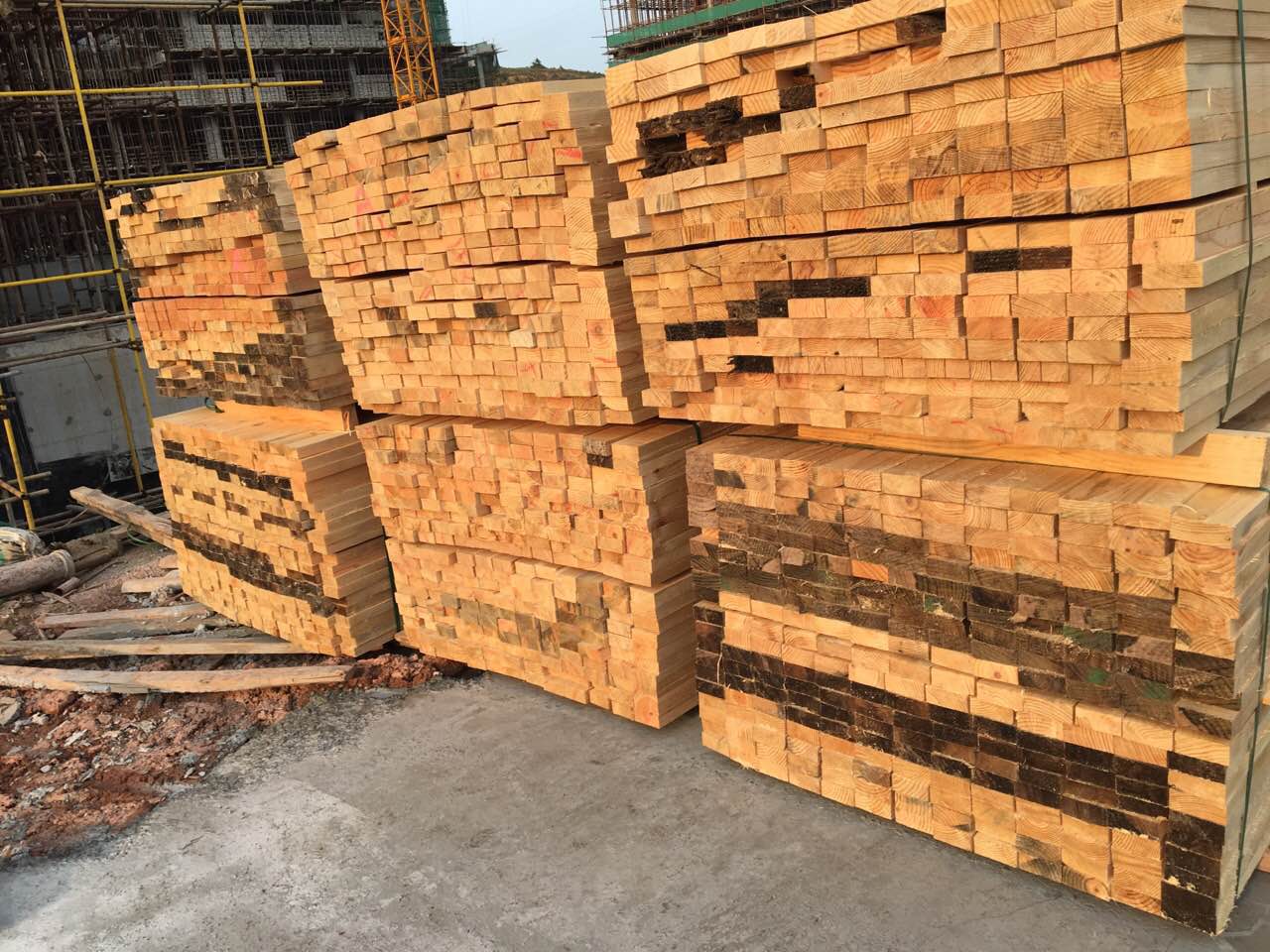 惠州大亞灣建筑木方模板  江門建筑木方 江門建筑模板 惠州大亞灣廠家專定制建筑木方模板