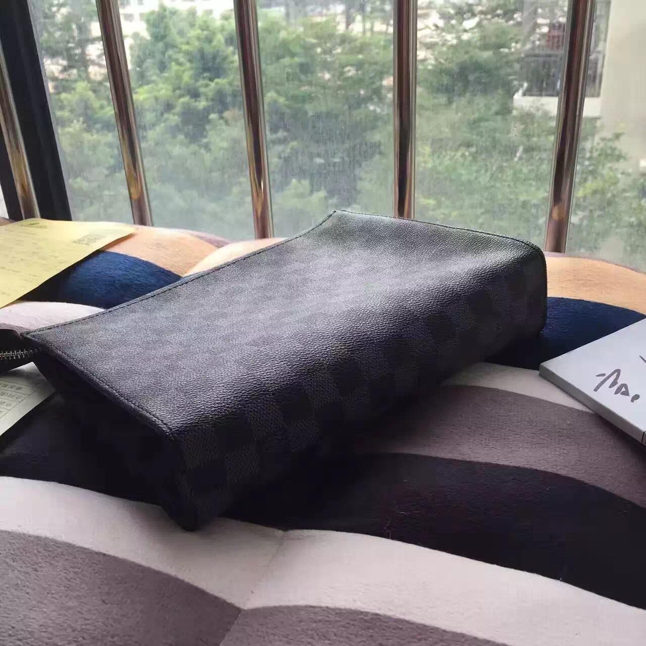 仿包包原版皮LV信封包 微信：bao11088 仿女士包包原版皮LV信封包