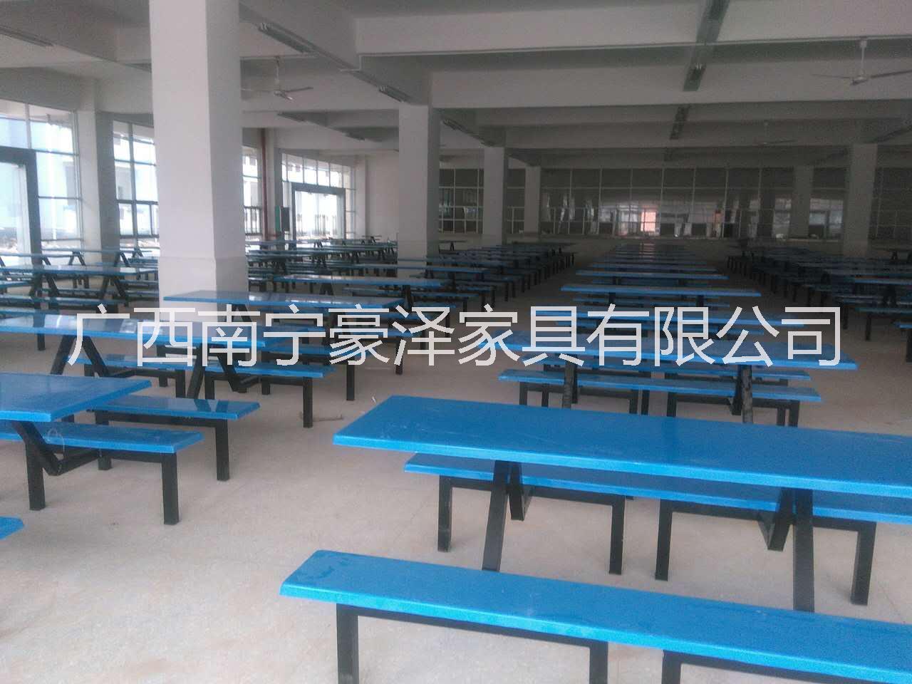 飯?zhí)貌蛷d用固定餐桌椅