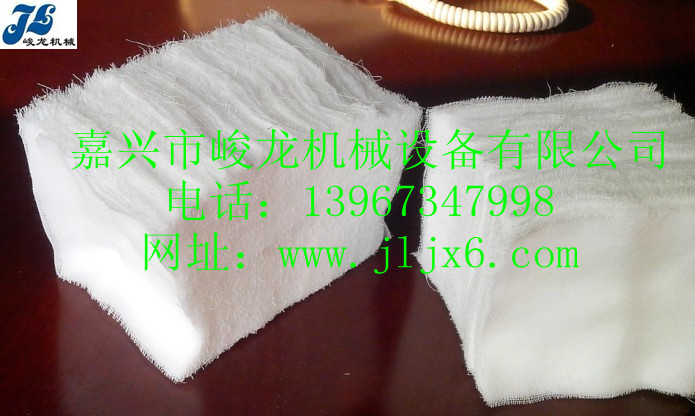 JL-Z180型高速全自動(dòng)醫(yī)用紗布折疊機(jī)