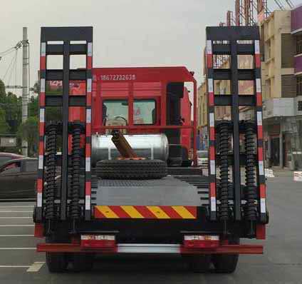 挖機(jī)拖車現(xiàn)車銷售