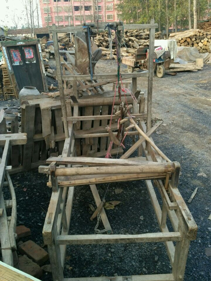 民俗老舊家具銷售地址 民俗老舊家具織布機(jī)銷售地址 民俗舊家具織布機(jī)銷售