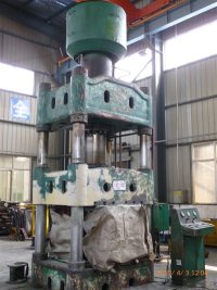 噴漆的危害及預(yù)防措施 噴漆的危害及預(yù)防措施，刷漆施工隊