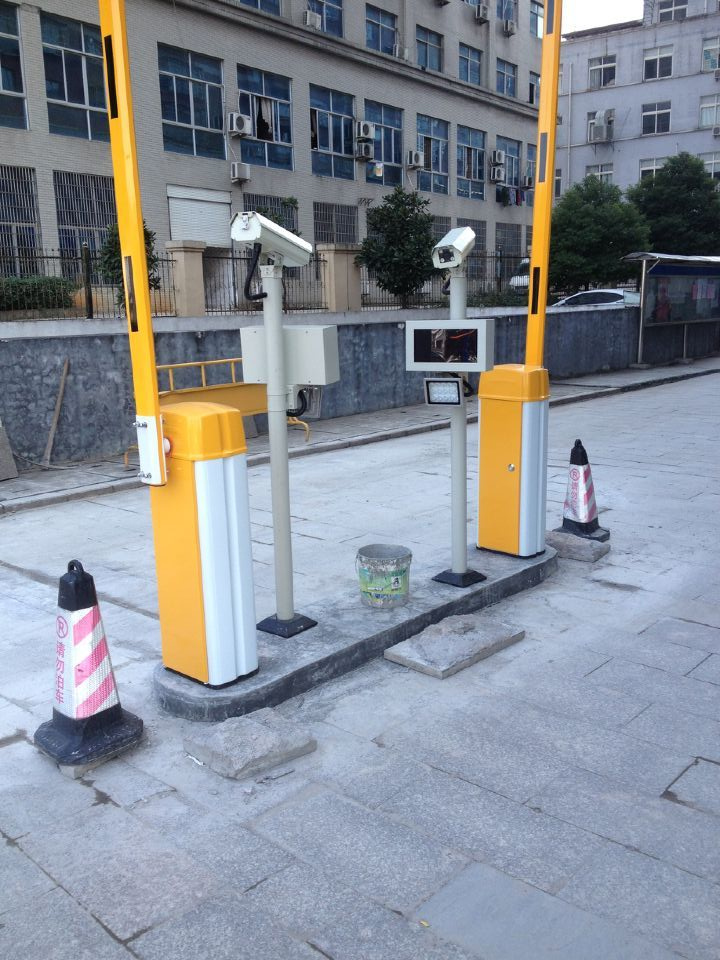 停車場車牌識別一體攝像機(jī)