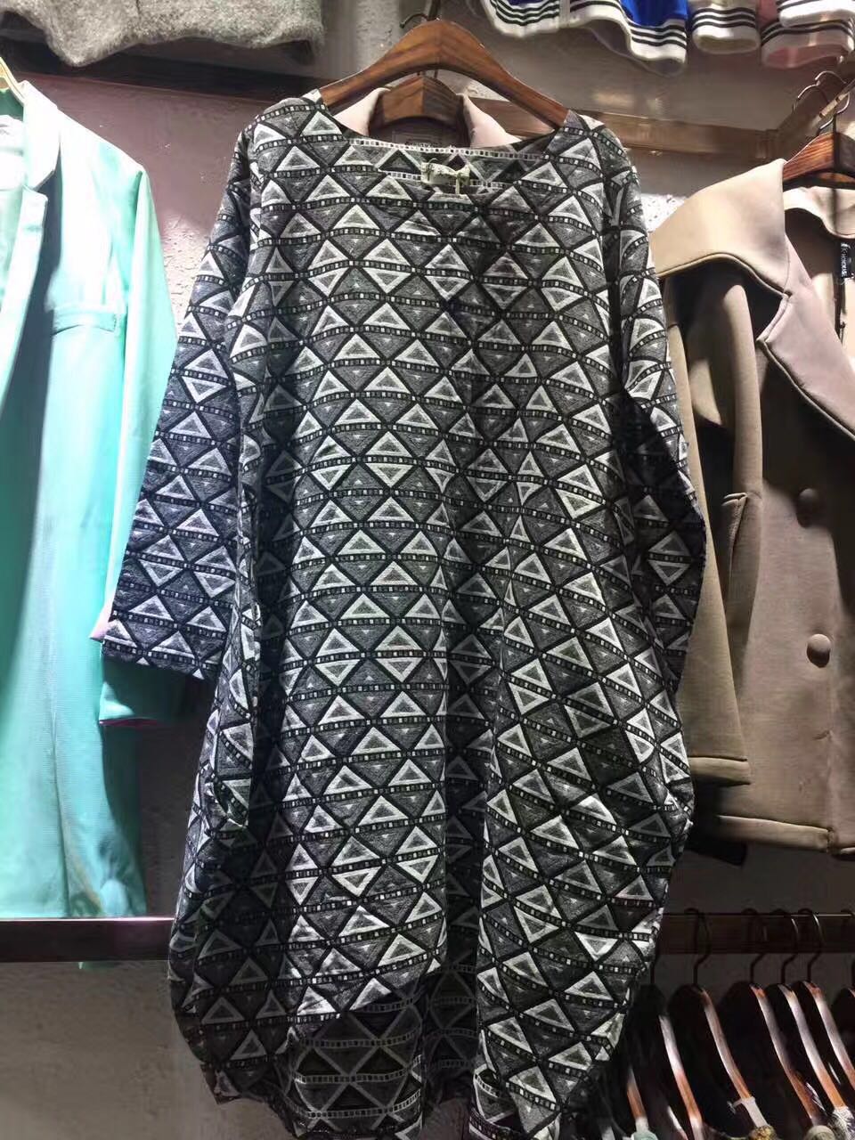 外貿(mào)品牌服裝批發(fā)街,外貿(mào)服裝品牌