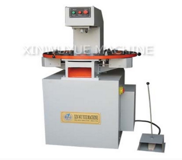 鋁邊框加工設(shè)備  多工位壓力機(jī)