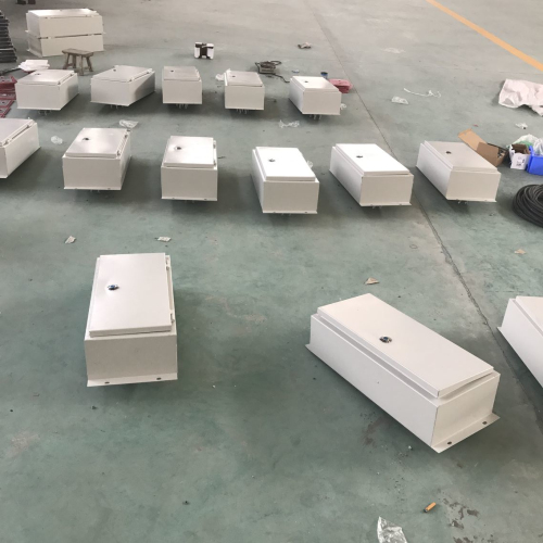 母線槽插接箱  定制箱體與開關(guān) 配套插接式母線槽使用槽插接箱