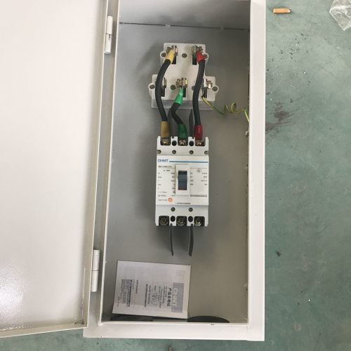 母線槽插接箱  定制箱體與開關(guān) 配套插接式母線槽使用槽插接箱