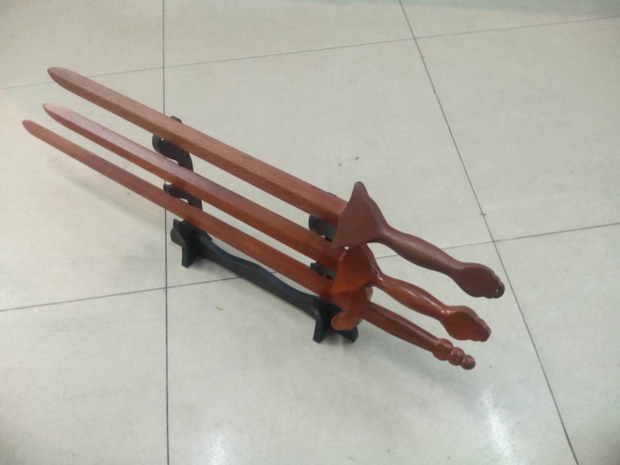 供應(yīng)青岡木刀木劍廠家 廣東青岡木刀批發(fā)廠家 深圳青岡木刀木價格  出口青岡木刀木劍