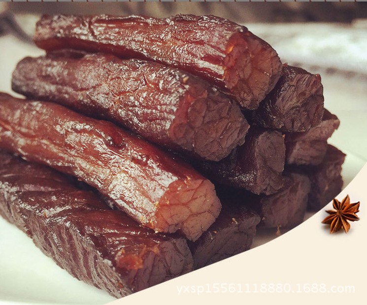 內(nèi)蒙古手撕風(fēng)干牛肉干小包裝散裝休閑零食風(fēng)干牛肉干條200g香辣味 手撕風(fēng)干牛肉干香辣牛肉條