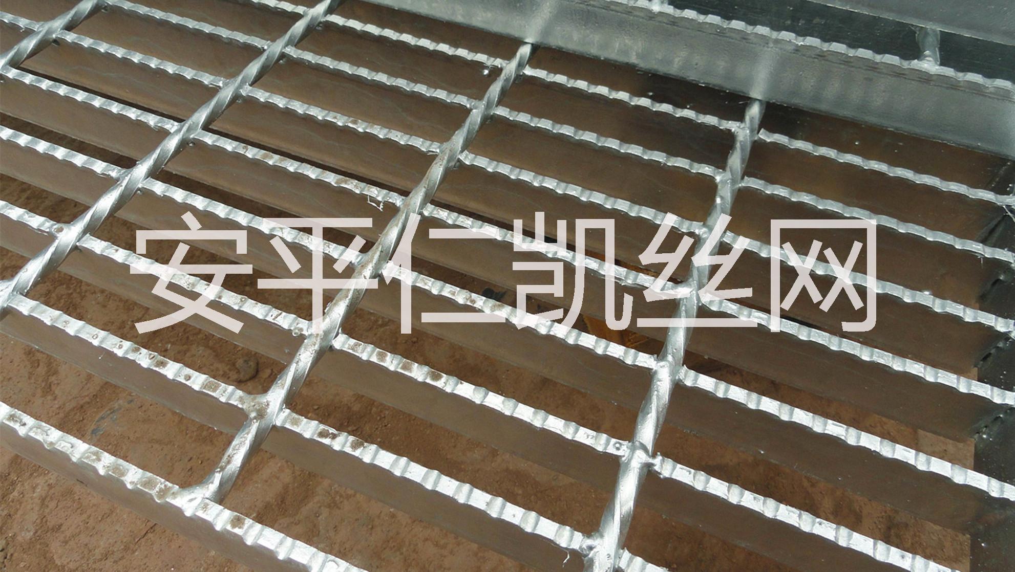 廠家直銷齒形鋼格板 防滑鋼格板 可加工定做