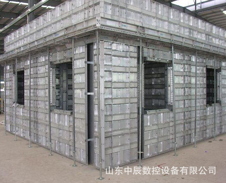 鋁模板加工設(shè)備 重型平臺鋸