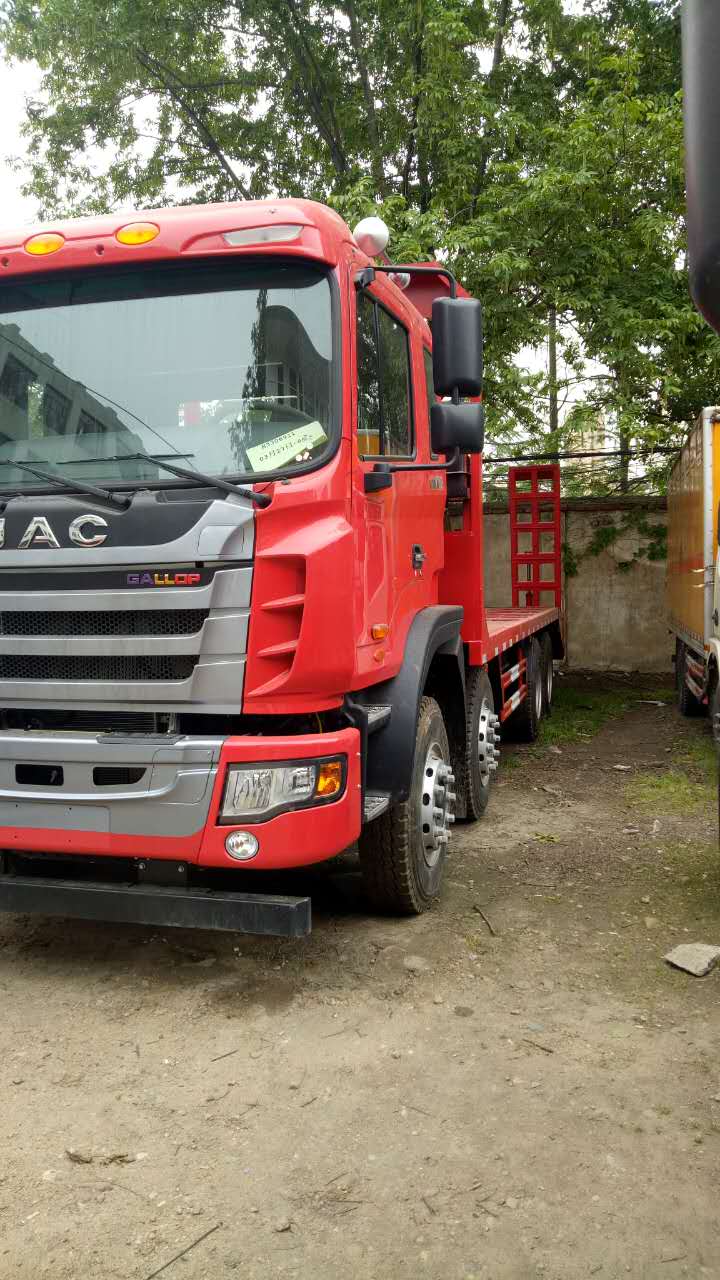 大挖機拖板車價格@30噸挖掘機拖板車廠家@貴州拖板車制造商