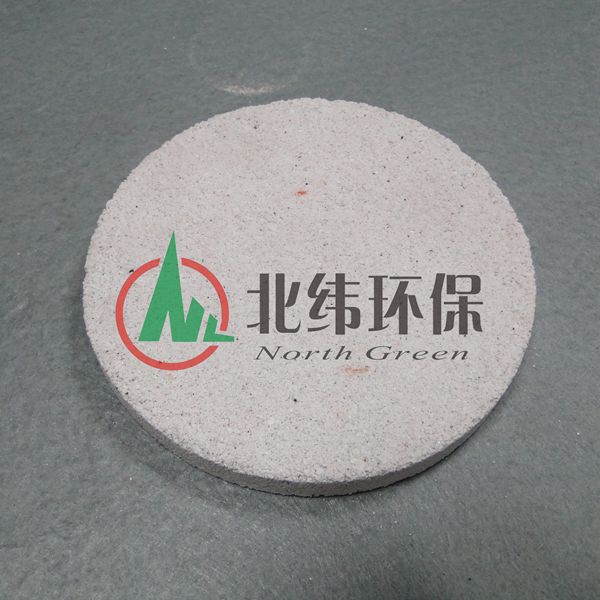 供應(yīng)微孔陶瓷過(guò)濾板，北緯環(huán)*濾器材料