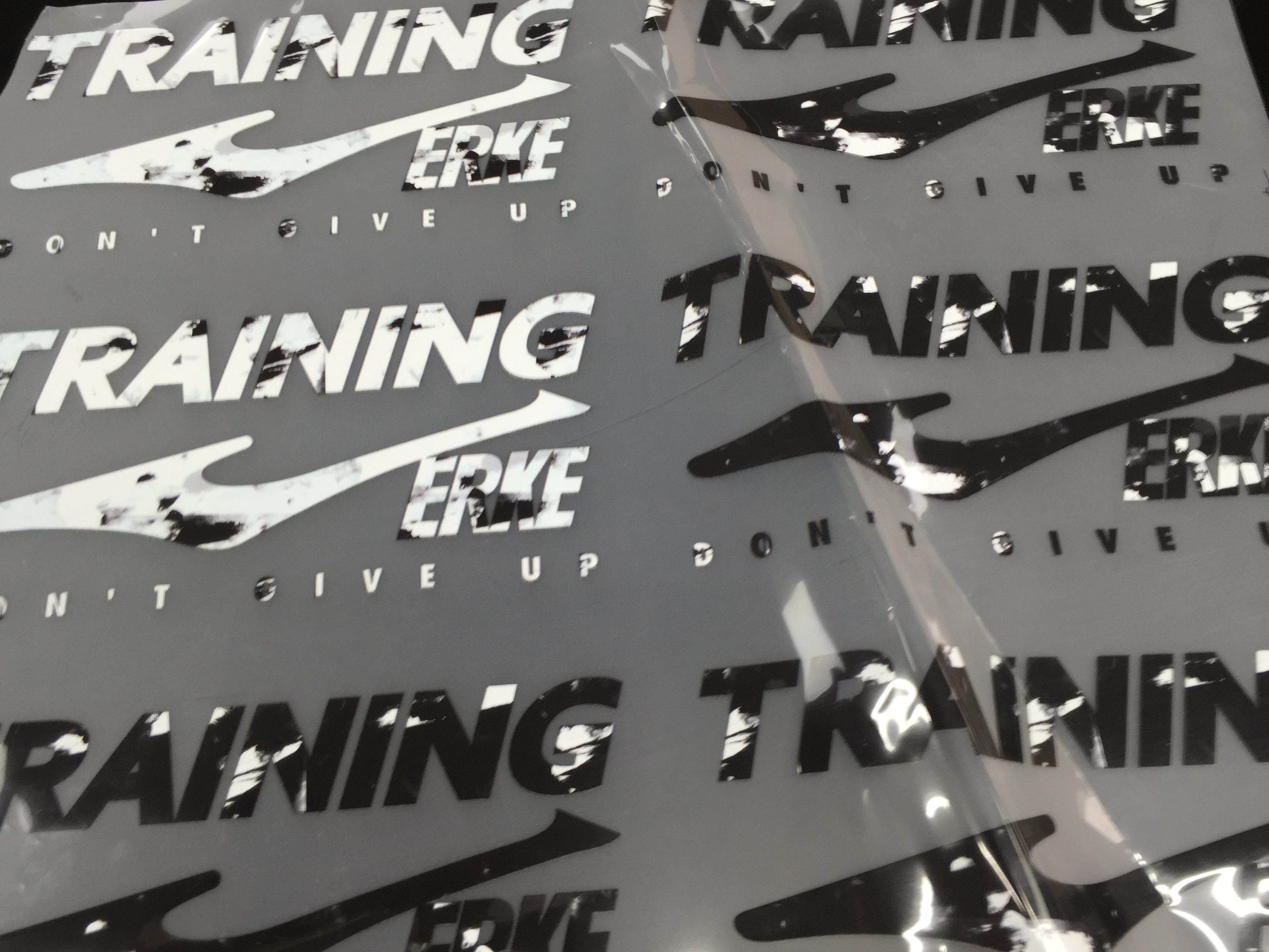 專業(yè)生產(chǎn)柯式無(wú)紡布燙畫(huà)廠家，柯式無(wú)紡布燙畫(huà)報(bào)價(jià)，柯式無(wú)紡布燙畫(huà)