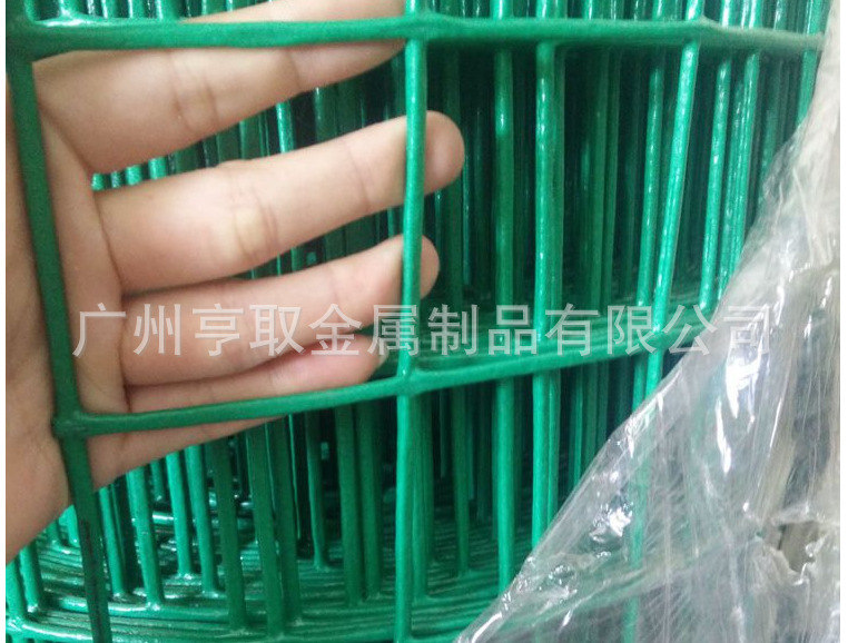 圈地網(wǎng) 浸塑荷蘭網(wǎng) 規(guī)格齊全供應(yīng) 圈地網(wǎng) 浸塑荷蘭網(wǎng)