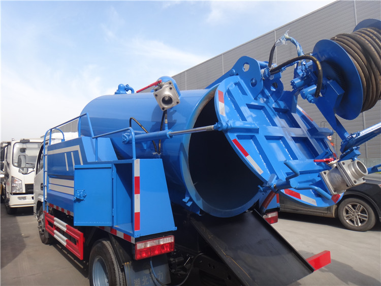 吸污車(chē)