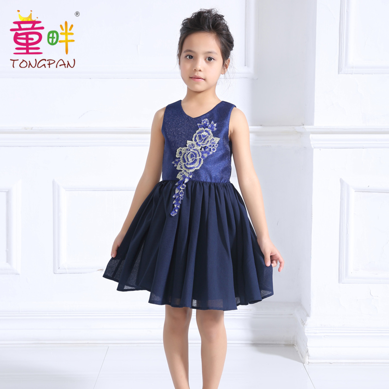 童畔女童寶藍(lán)色時(shí)尚繡花中裙2017新款兒童連衣裙