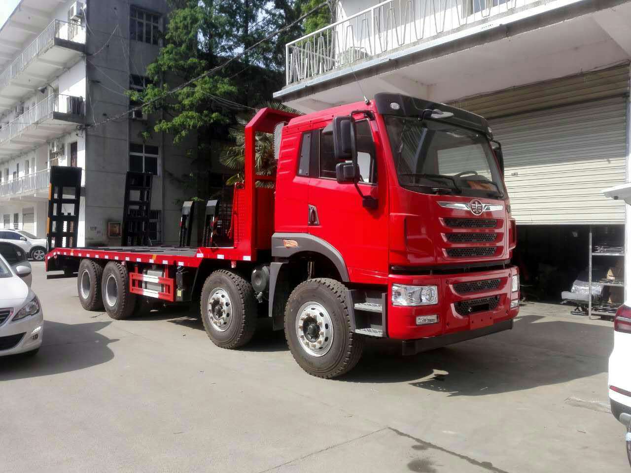 解放悍V*后八挖機(jī)平板拖車 40噸以下勾機(jī)運(yùn)輸車廠家