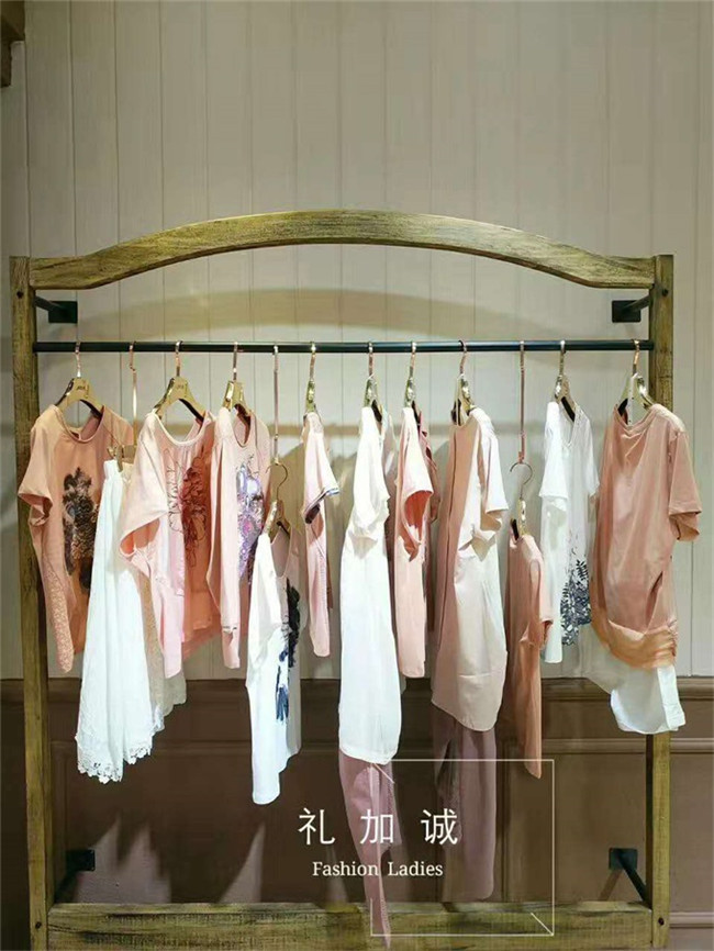 麗比多品牌折扣女裝批發(fā)，麗比多品牌庫(kù)存女裝批發(fā)，麗比多品牌折扣店
