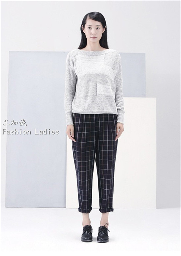 布景品牌折扣女裝加盟店找廣州明浩品牌庫(kù)存女裝批發(fā)