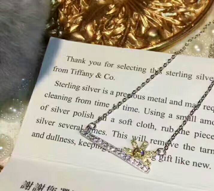 K時(shí)尚項(xiàng)鏈