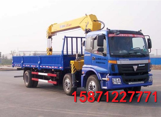 隨車(chē)吊 東風(fēng)配徐工牌隨車(chē)吊