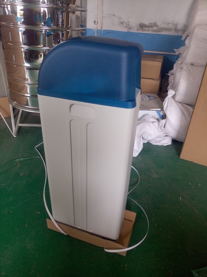 水滿自動(dòng)停機(jī)軟水機(jī) 全自動(dòng)運(yùn)行