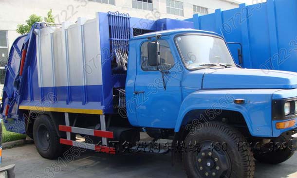 東風(fēng)140壓縮式垃圾車
