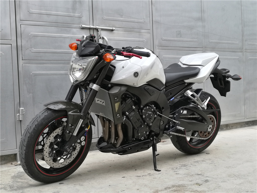 碣石二手摩托車商家直銷大排摩托2012年雅馬哈FZ1