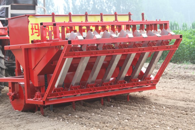 瑪麗亞大蒜播種機(jī)小型大蒜播種機(jī)器