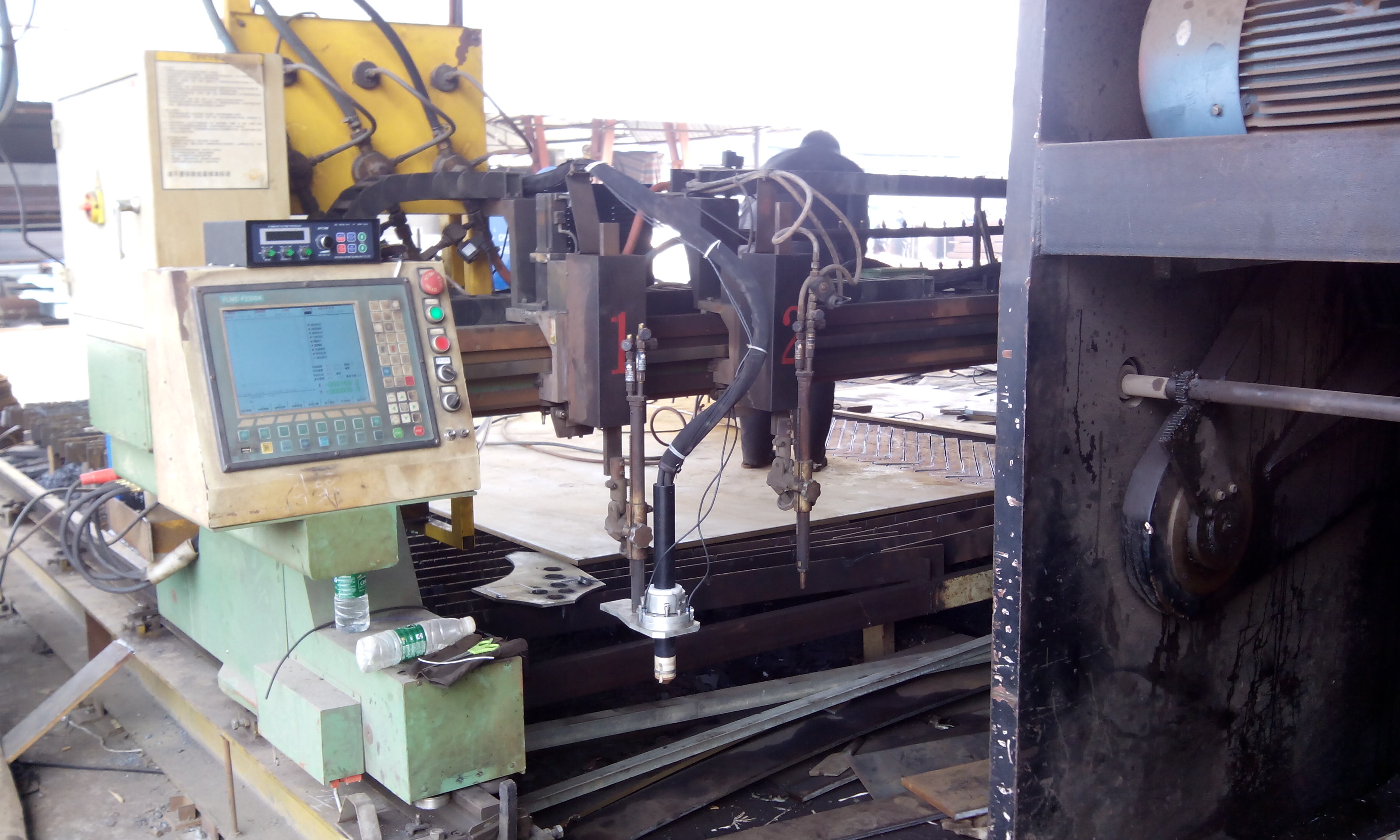 成都數(shù)控切割機(jī)維修升級(jí)切割機(jī)搬遷 成都數(shù)控切割機(jī)維修升級(jí)改造