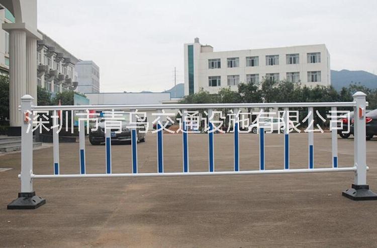 市政護(hù)欄_海量現(xiàn)貨_深圳青鳥專業(yè)報(bào)價(jià)15920090210