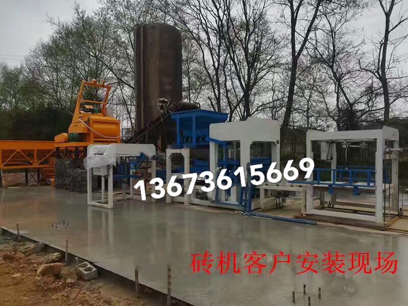 甲庚制磚機(jī)設(shè)備廠家備戰(zhàn)雙11 貨源充足