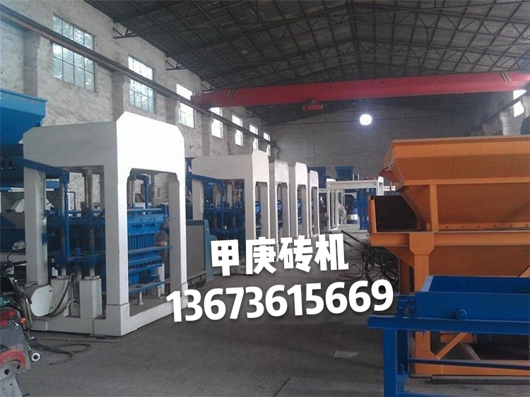 甲庚制磚機(jī)設(shè)備廠家備戰(zhàn)雙11 貨源充足