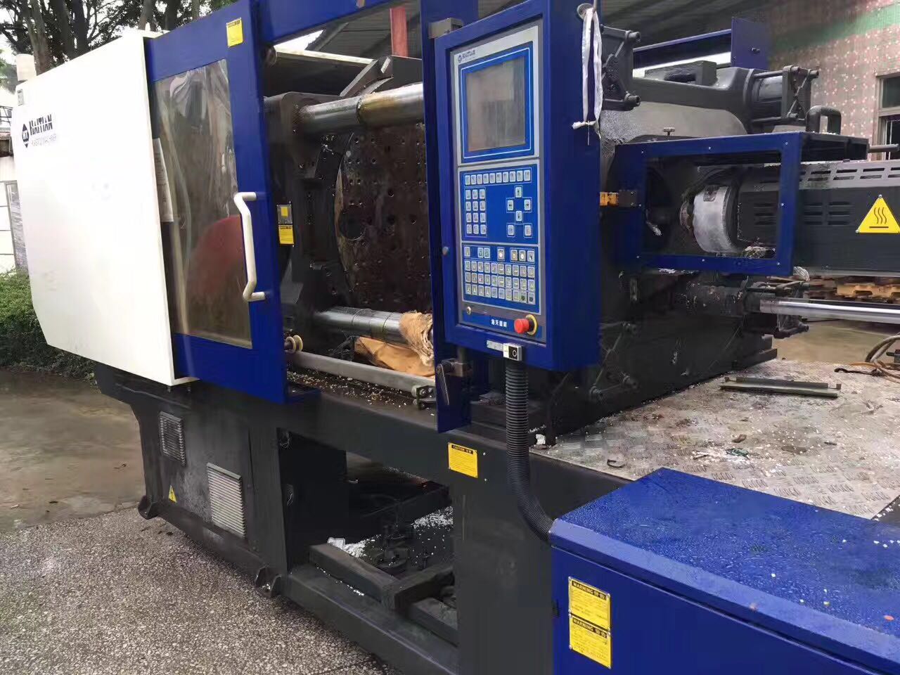 海天雙色注塑機250T原裝機臺9成新多臺轉讓、價格便宜、機臺好用