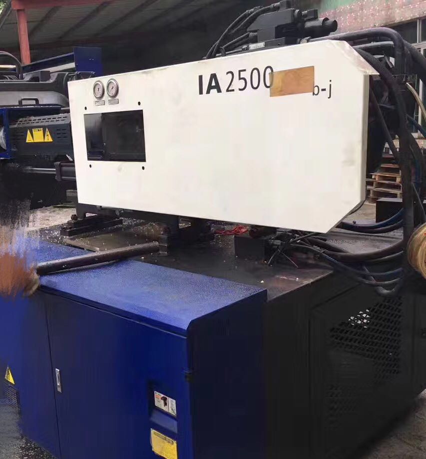 海天雙色注塑機250T原裝機臺9成新多臺轉讓、價格便宜、機臺好用