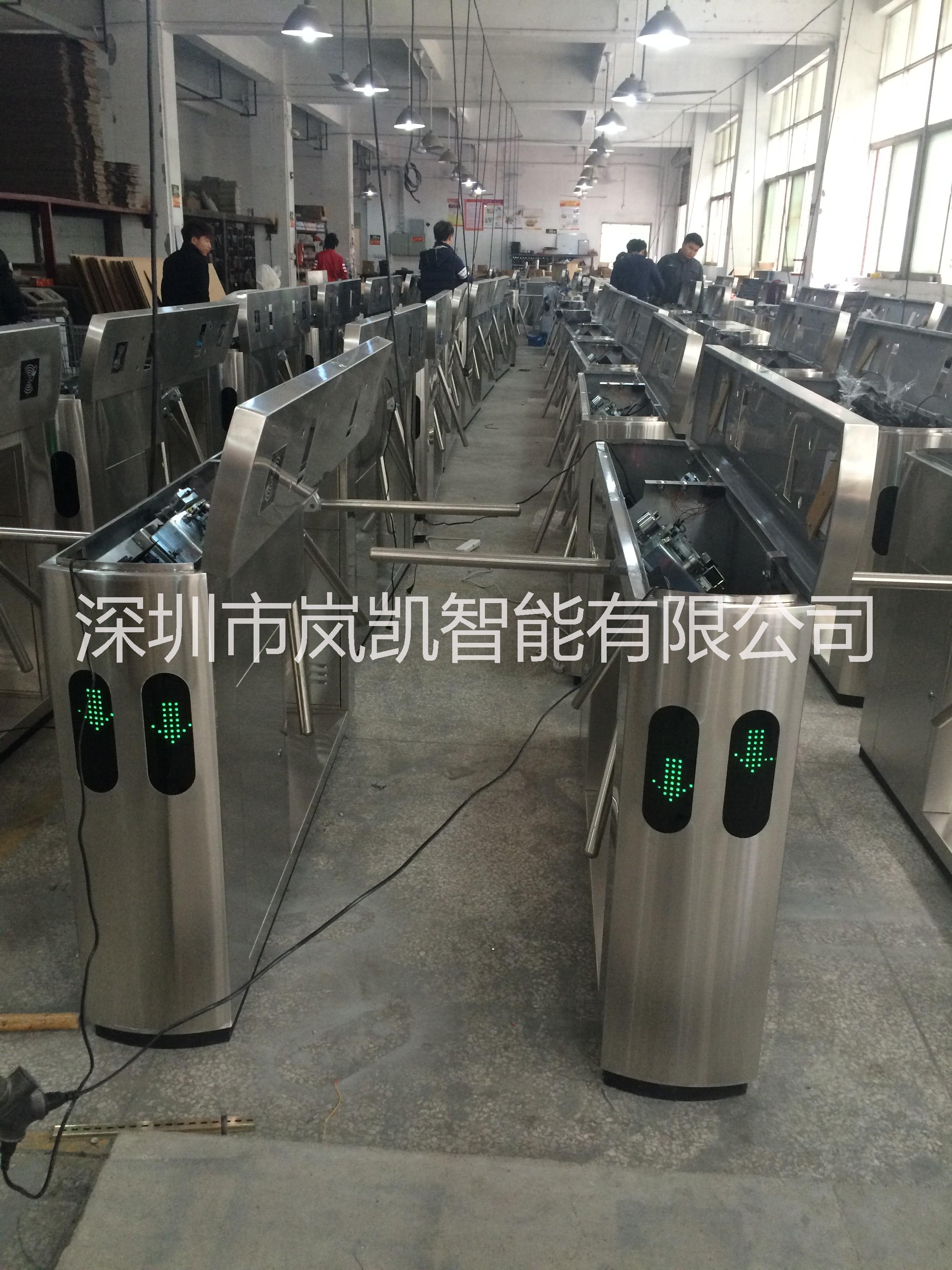 供應景區(qū)三輥閘、景區(qū)三輥閘批發(fā)、景區(qū)三輥閘報價