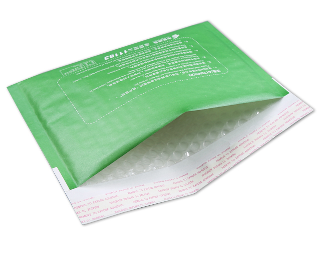 專業(yè)生產(chǎn)鍍鋁膜牛皮紙氣泡信封一次成型設(shè)備 鍍鋁膜牛皮紙氣泡信封制袋機(jī)