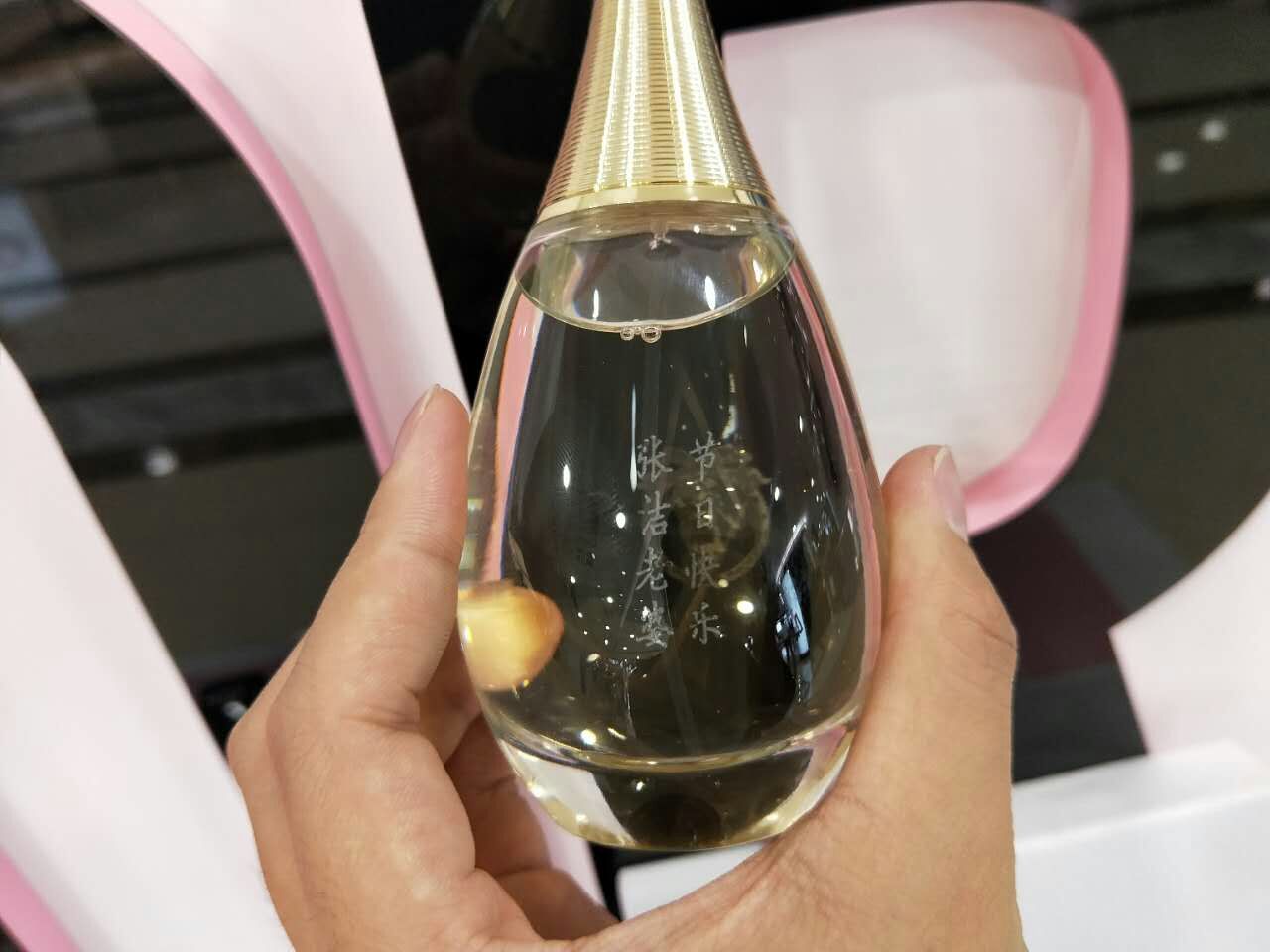 玻璃*激光打標(biāo)機租賃182.1083.513 4