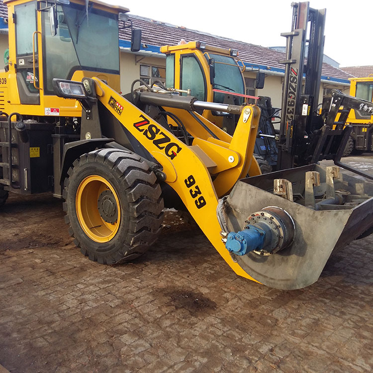 攪拌斗裝載機(jī)山東中首重工攪拌斗裝載機(jī)裝載機(jī)*惠行業(yè)*