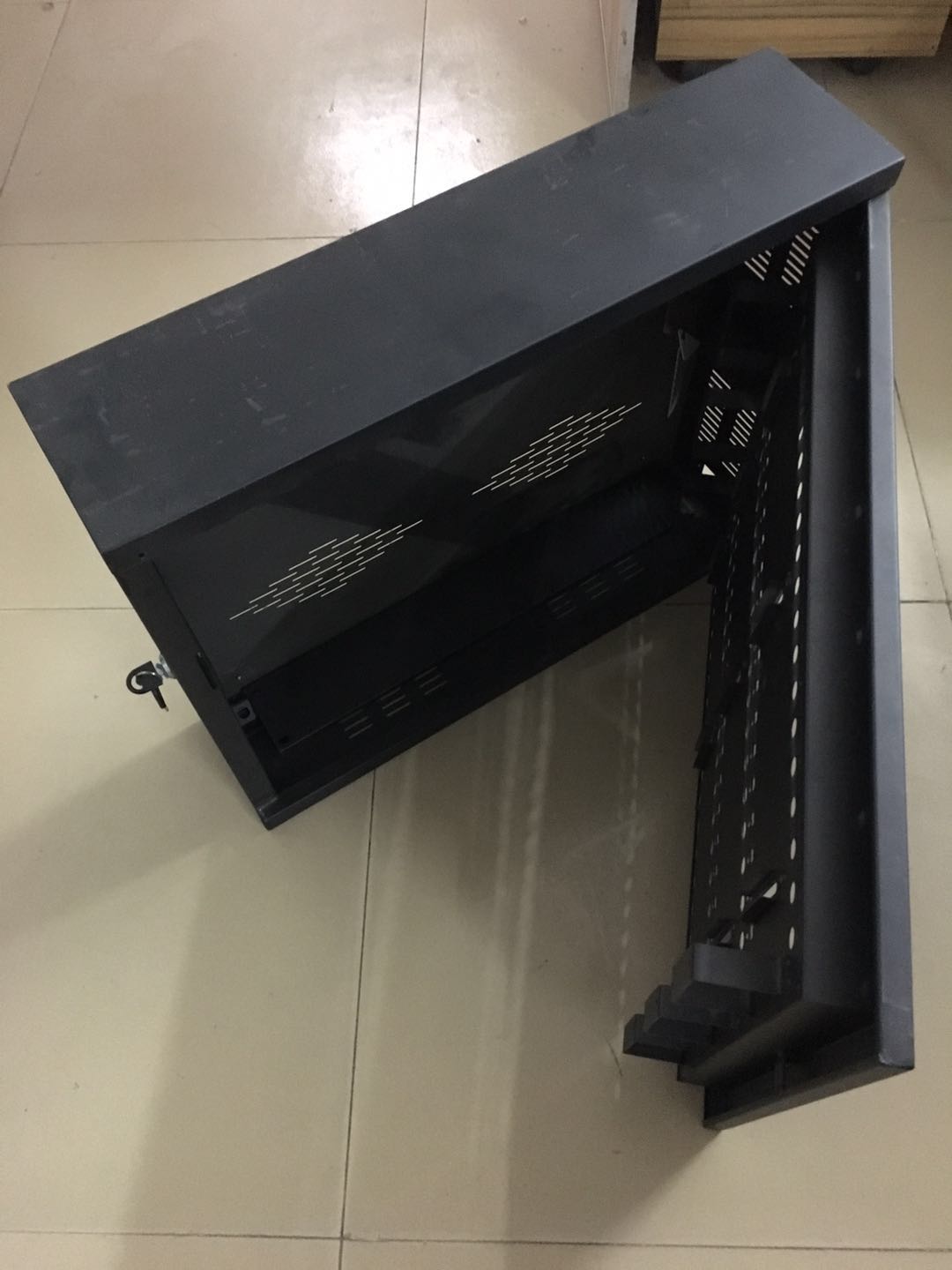 機箱廠家批發(fā)供應圖片價格