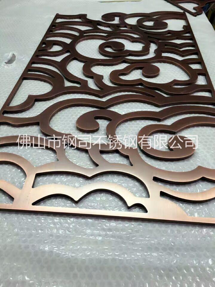 鋁藝精雕鏤空藝術(shù)屏風(fēng) 雕刻裝飾鋁屏風(fēng)