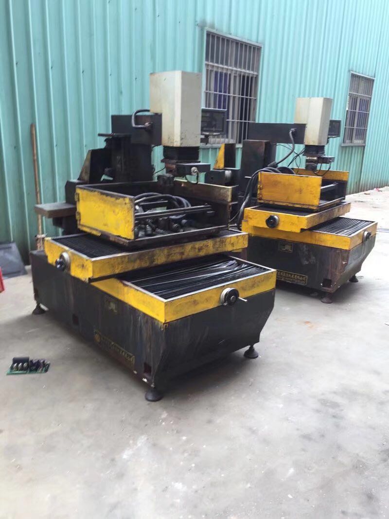 佛山寶馬中走絲設(shè)備供應(yīng)商|佛山寶馬中走絲設(shè)備直銷|寶馬中走絲設(shè)備直銷 佛山寶馬中走絲設(shè)備供應(yīng)商 寶馬中走絲設(shè)備