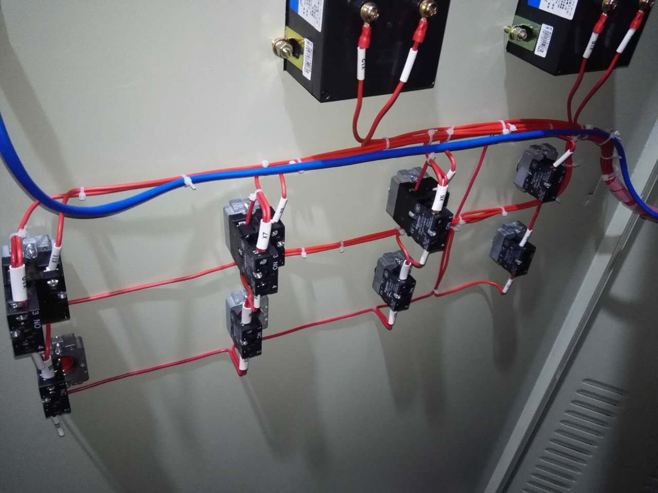 環(huán)保控制柜，江蘇專業(yè)生產(chǎn)環(huán)?？刂乒駨S家，江蘇環(huán)?？刂乒駨S家直銷