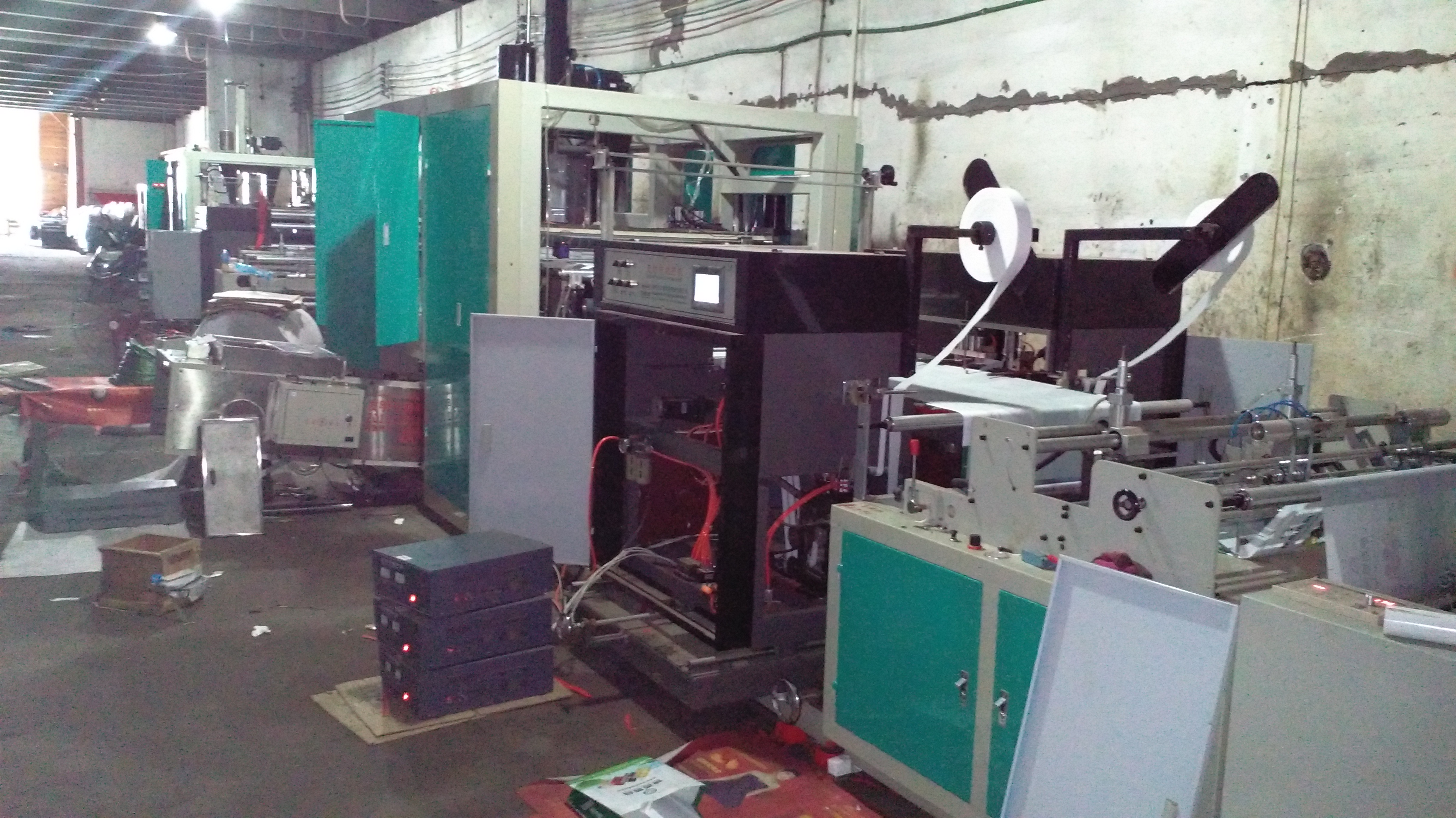 無紡布立體一次性制袋機 多功能立體制袋機