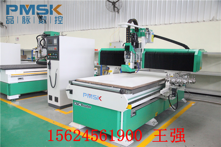 三軸絲桿櫥柜門板加工中心 三軸絲桿加工中心